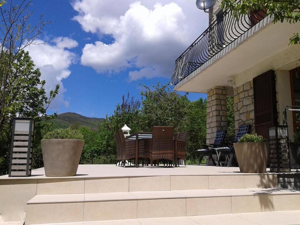 Bnb Castellane Chambre D'Hotes B&B Екстериор снимка