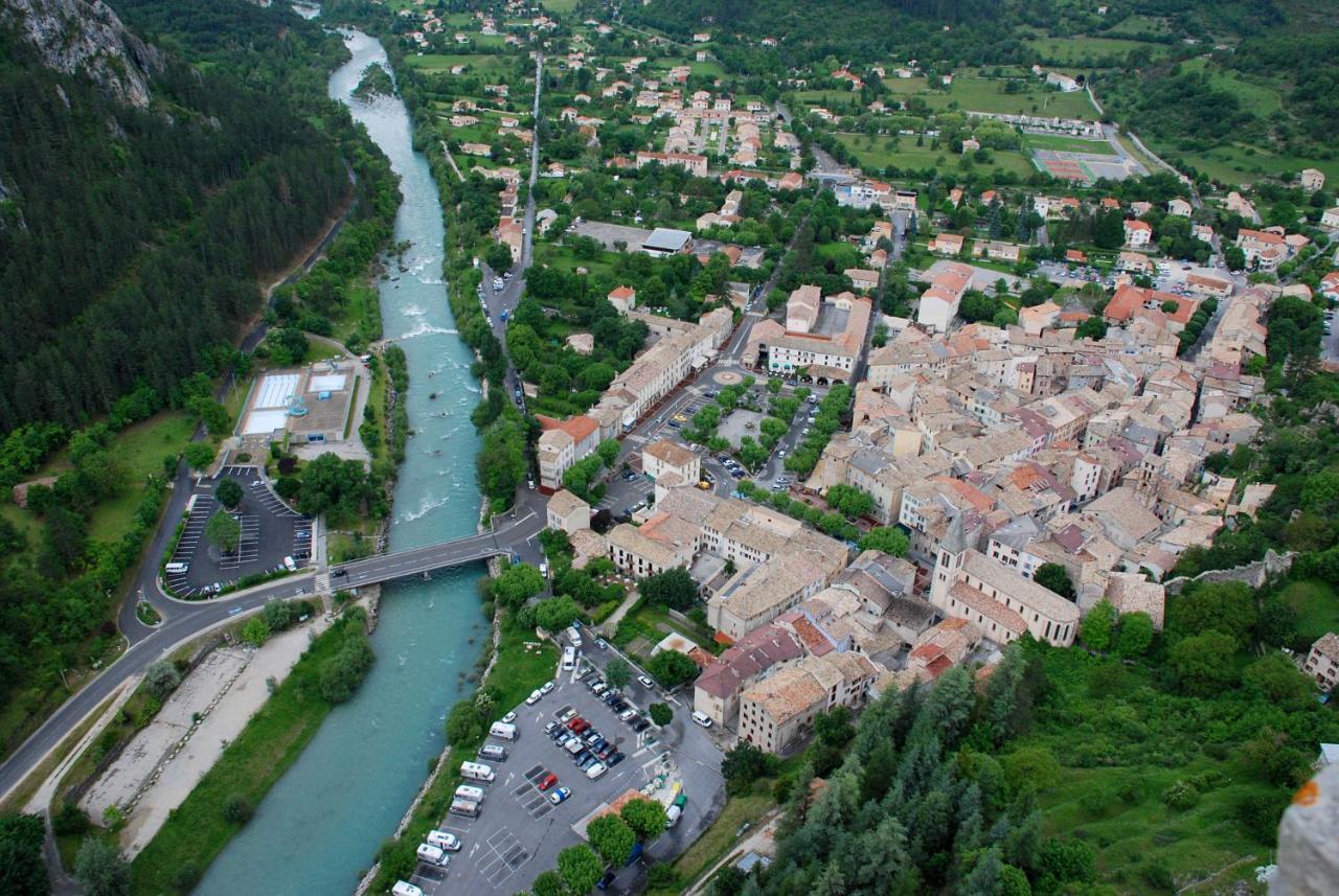 Bnb Castellane Chambre D'Hotes B&B Екстериор снимка