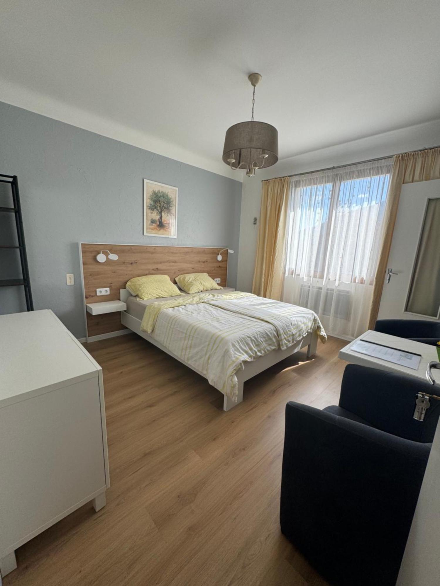 Bnb Castellane Chambre D'Hotes B&B Екстериор снимка