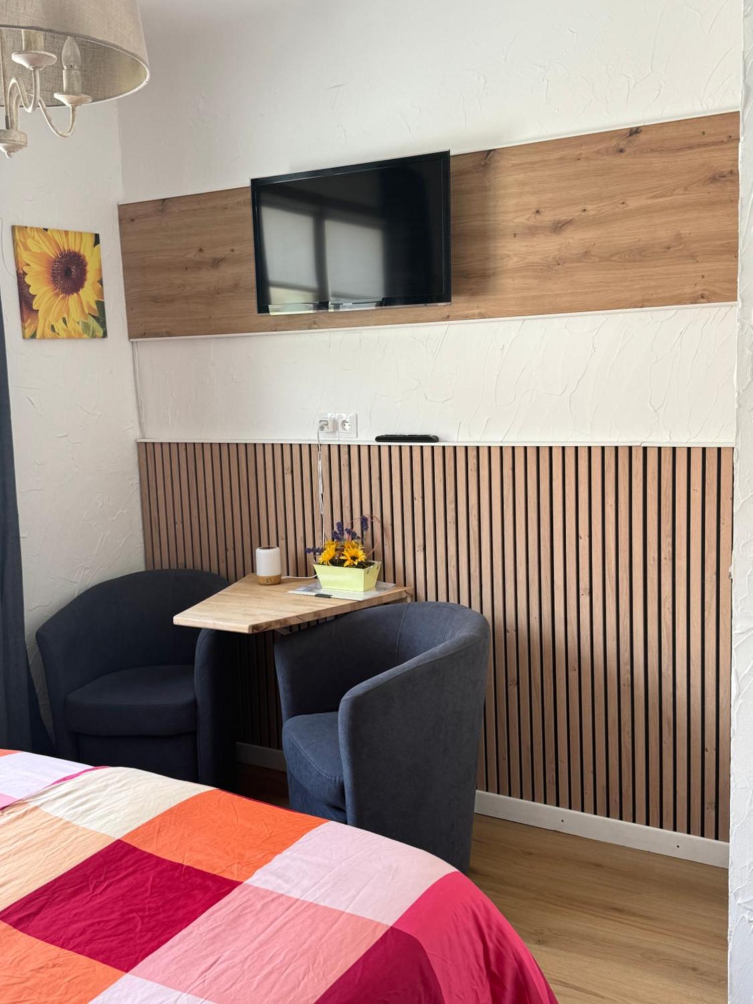 Bnb Castellane Chambre D'Hotes B&B Екстериор снимка