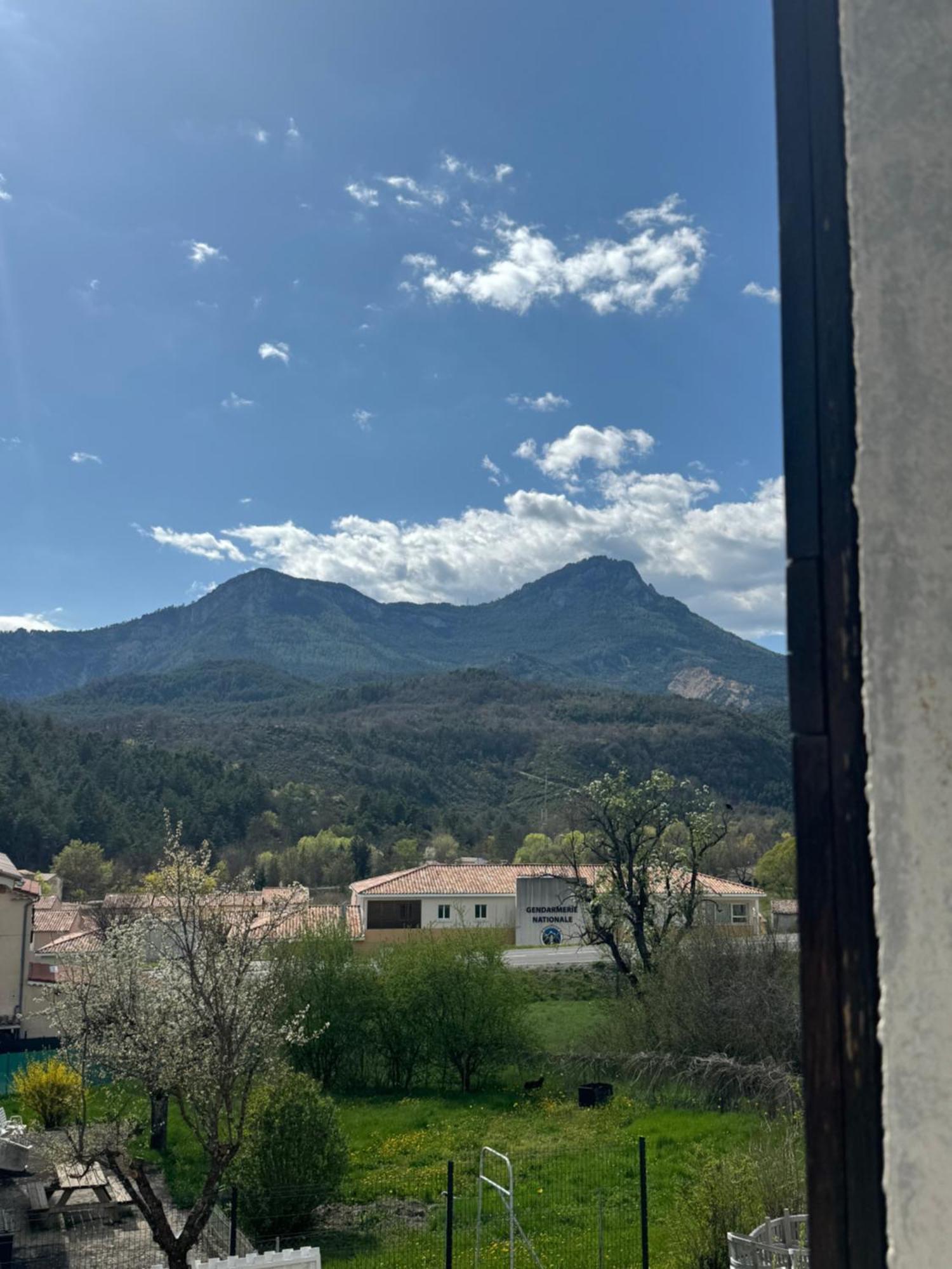 Bnb Castellane Chambre D'Hotes B&B Екстериор снимка