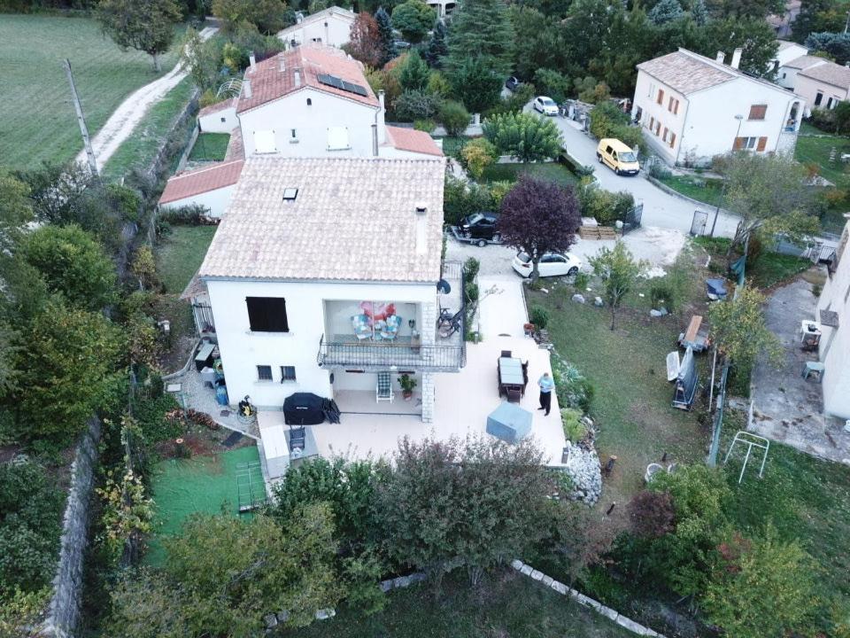 Bnb Castellane Chambre D'Hotes B&B Екстериор снимка