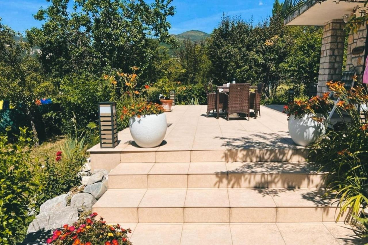 Bnb Castellane Chambre D'Hotes B&B Екстериор снимка