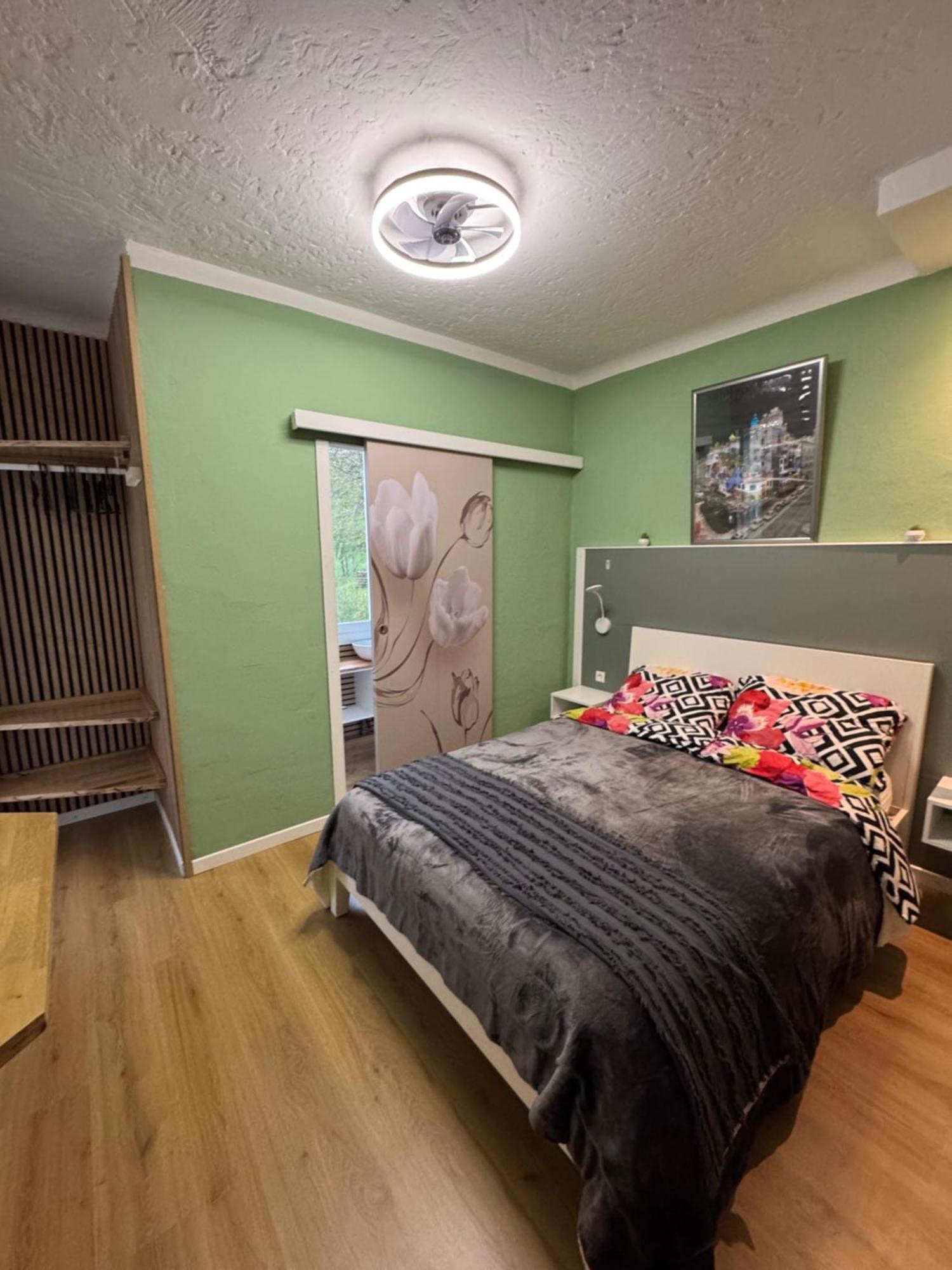 Bnb Castellane Chambre D'Hotes B&B Екстериор снимка